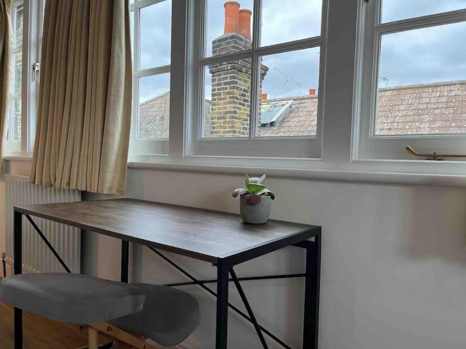 לונדון Cb53 Tower Bridge Townhouse 2 Bathrooms & Free Parking מראה חיצוני תמונה